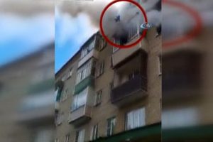 11 aylık bebekleriyle birlikte 5. kattan atladılar