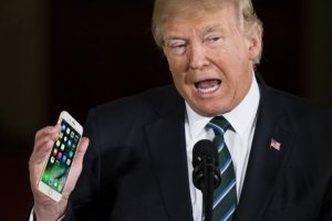 Trump: &Ccedil;in kendini zor tutuyor