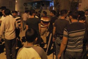 Şanlıurfa'da 100 kişi birbirine girdi, zırhlılar sevk edildi