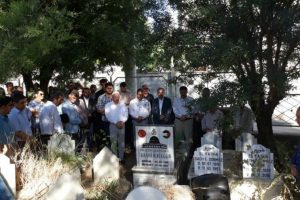 Mavi Marmara şehidi mezarı başında anıldı