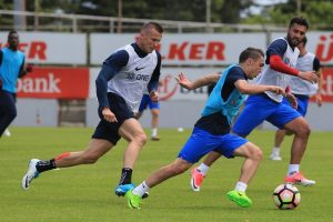 Trabzonspor, Bursaspor ma&ccedil;ı hazırlıklarını s&uuml;rd&uuml;rd&uuml;