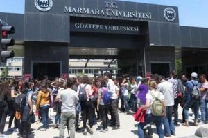 Marmara &Uuml;niversitesi'nde "taciz" protestosu