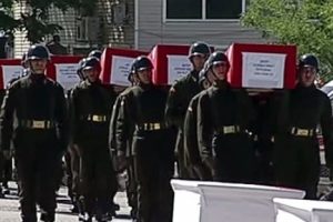 D&uuml;şen helikopterdeki şehit askerler i&ccedil;in t&ouml;ren