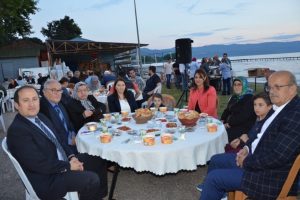 Bursa İznik'te şehit aileleri ve gaziler i&ccedil;in iftar verildi