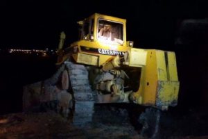 Belediyenin iş makinesi kundaklandı