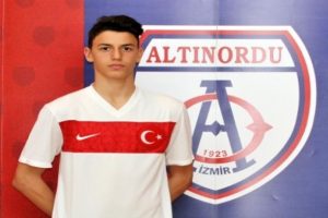Berke &Ouml;zer'den Milli Takım a&ccedil;ıklaması