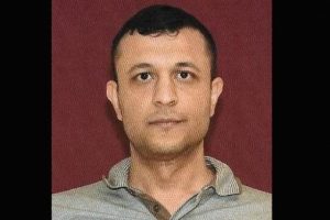 Avıalan'a &ccedil;apraz sorgu: "Sizi oraya seyretmek i&ccedil;in mi &ccedil;ağırdılar?"