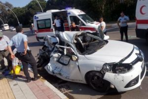 Zincirleme kaza: 1 &ouml;l&uuml; 2 yaralı