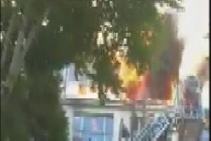 &Ccedil;atı katında yangın paniği