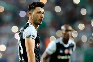 Beşiktaş'ta 3 yıldıza yeni s&ouml;zleşme