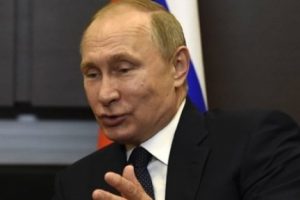 Putin: "ABD se&ccedil;imlerine vatansever Rus hacker'lar saldırı yapmış olabilir"