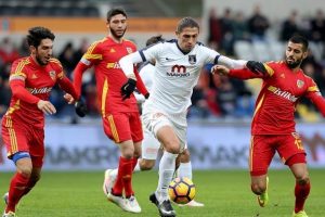 Medipol Başakşehir sezonu Kayseri'de kapatacak