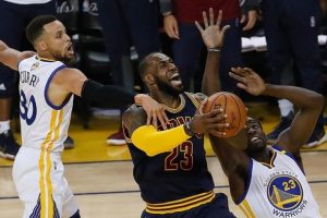 Golden State Warriors finale iyi başladı