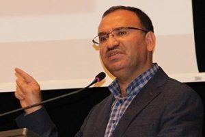 Bekir Bozdağ'dan FET&Ouml; sanıklarına tepki
