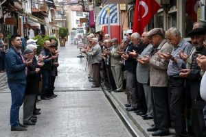 7 asırdır her cuma 'esnaf duası' ediyorlar