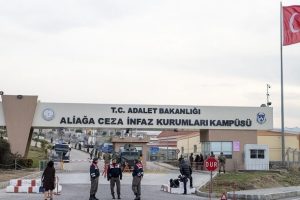 İzmir'de FET&Ouml;'n&uuml;n darbe girişimine ilişkin davada tanıklar dinlendi