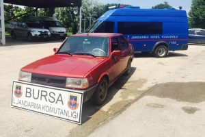 Bursa'da otomobil hırsızlığı ve kundaklama ş&uuml;phelilerine g&ouml;zaltı