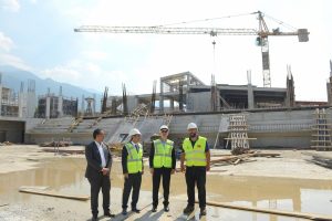 T&uuml;rkiye'nin en b&uuml;y&uuml;k spor kompleksi Bursa Yıldırım'da y&uuml;kseliyor