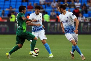 Bursaspor, Trabzonspor'u mağlup ederek ligde kaldı