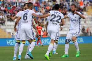Ligin deplasman lideri Fenerbah&ccedil;e