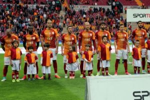 4 futbolcunun s&ouml;zleşmesi sona erdi