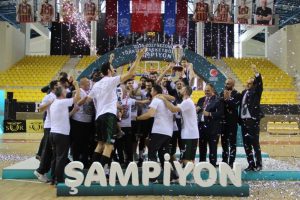TB1L'de şampiyon Sakarya BŞB