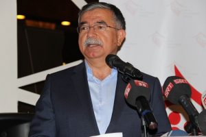 Bakan Yılmaz şehit aileleri ve gaziler ile iftarda buluştu