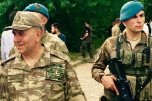 Şehit T&uuml;mgeneral Aydın korumasının hayatını kurtarmış