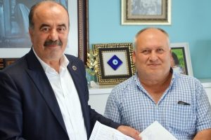 Bursa Mudanya'da Atat&uuml;rk b&uuml;st&uuml; i&ccedil;in imza toplandı