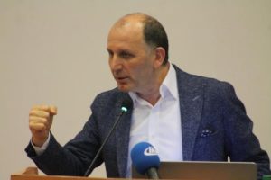 Trabzonspor Başkanı Usta: "Kahpe i&ccedil;eriden olunca kapı kilit tutmaz"