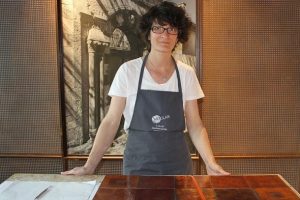 Fransız sanat&ccedil;ı emay sanatını 'Antep işi' ile buluşturdu