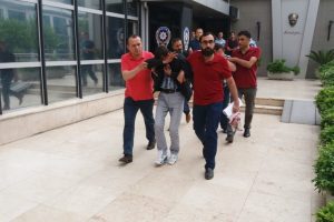 Bursa'da FET&Ouml; bahanesiyle 41 bin liralık vurgun
