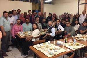 Payitaht ekibi sevenleriyle iftar yemeğinde buluştu