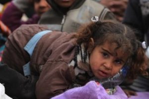 UNICEF: 100 bin &ccedil;ocuk DAEŞ'in kıskacında