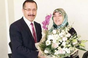 Eşinin istifası sonrası rekt&ouml;r cezayı personele kesti!