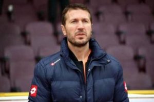 &Uuml;mraniyespor'da yeni teknik direkt&ouml;r belli oldu!