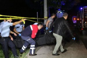 Yol kenarındaki ağa&ccedil;lık alanda erkek cesedi şoku!