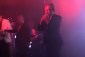 Orhan Gencebay'a &ouml;d&uuml;l t&ouml;reninde b&uuml;y&uuml;k şok!