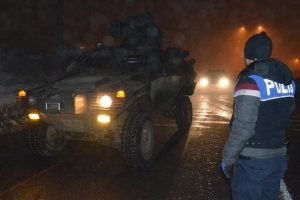 Bitlis Hizan'da sokağa &ccedil;ıkma yasağı ilan edildi