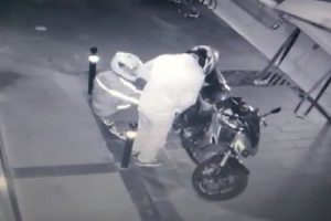 İstanbul'daki motor hırsızlıkları kamerada