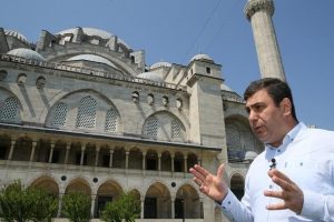 'S&uuml;leymaniye K&uuml;lliyesi'nin inşaatında 10 bin de Hristiyan &ccedil;alıştı'