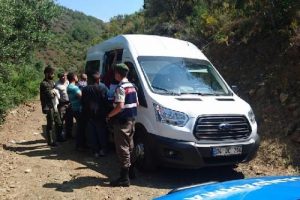 İzmir'de bir haftada 429 g&ouml;&ccedil;men yakalandı