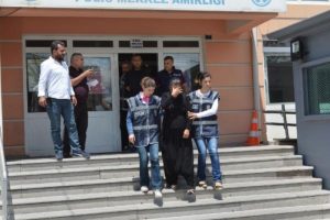 8 aylık hamile kadına fuhuş baskını!