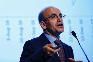 Şimşek: "B&uuml;y&uuml;me 2017'de OECD'nin tahmininden daha y&uuml;ksek olacak"