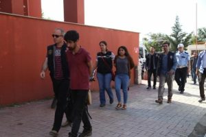 Ter&ouml;r propagandası yapan 12 kişi adliyeye sevk edildi