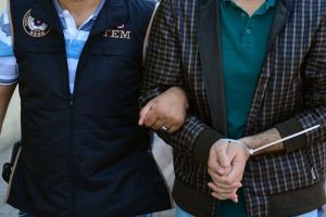 Bursa&nbsp;merkezli 3 ilde FET&Ouml; operasyonu