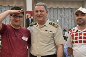 Akar gazilerle iftarda bir araya geldi