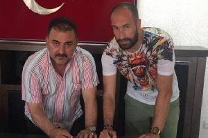 Okan Karabulut Karacabey Birlikspor'a imzayı attı