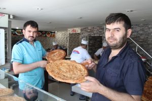 Bu pide Ramazan'da tok tutuyor