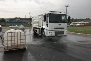 4 ton hidroklorik asit yola d&ouml;k&uuml;ld&uuml;